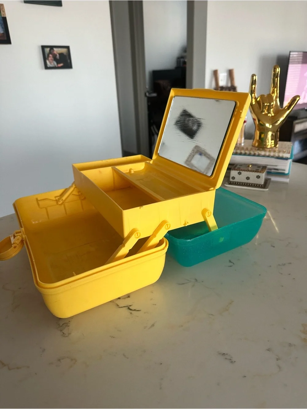 90’s Kid Caboodles On-The-Go Girl makeup case
